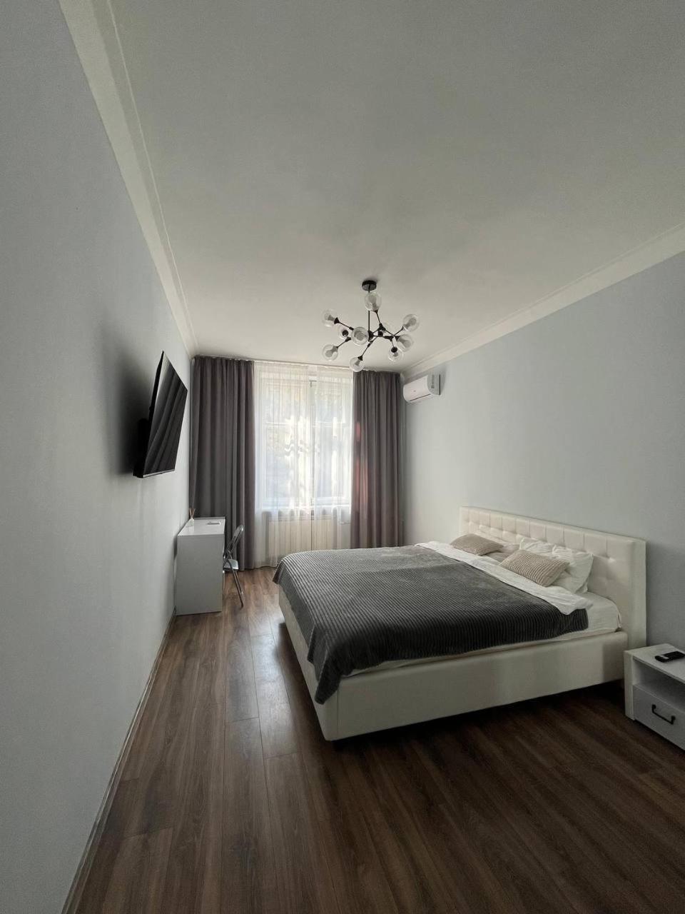 Ultracentral 2bd With Terrace * Kischinau