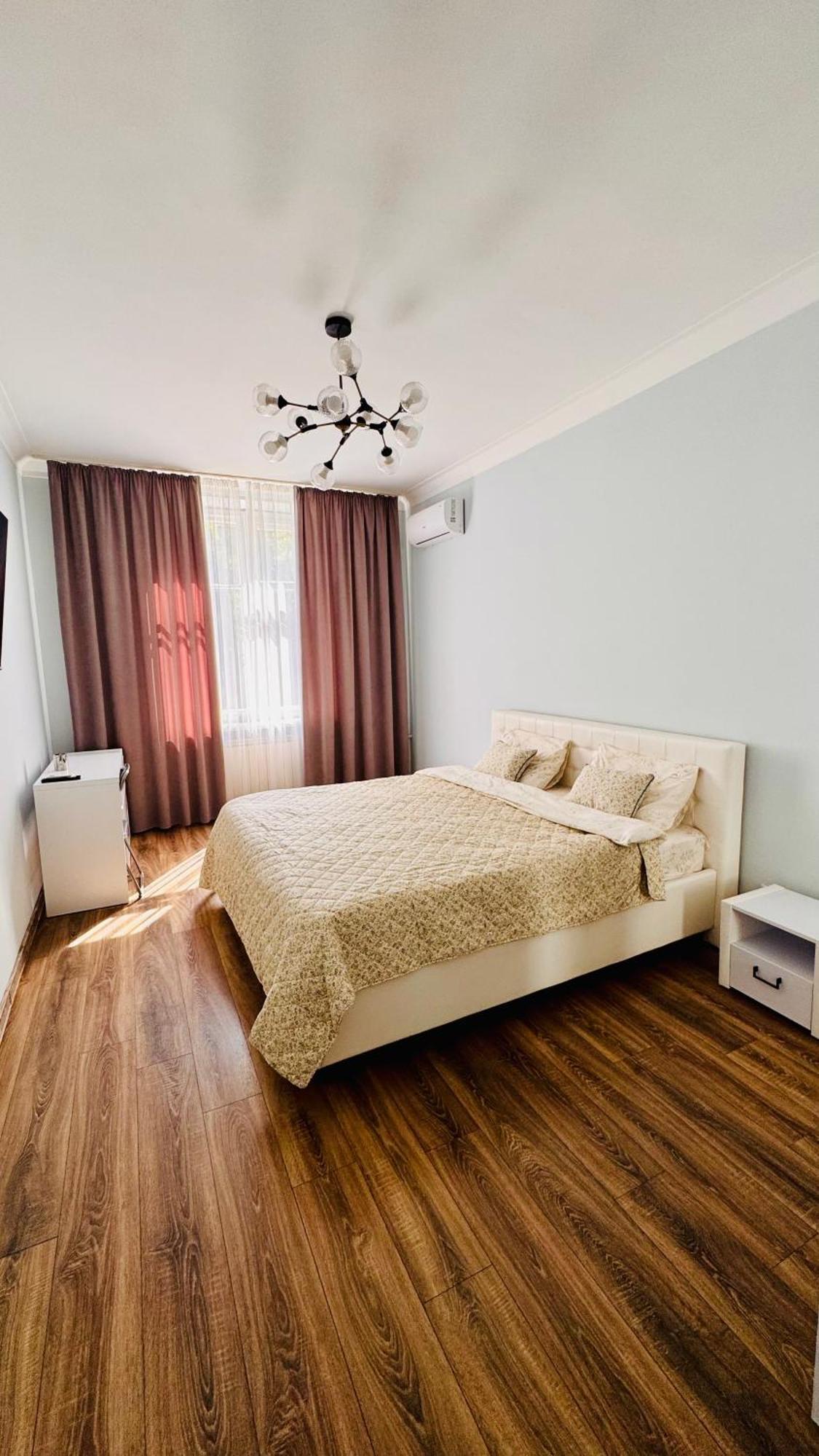 Ultracentral 2bd With Terrace Apartment